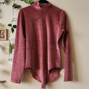 NWT - American Eagle Outfitters Mauve Velvet Bodysuit - L